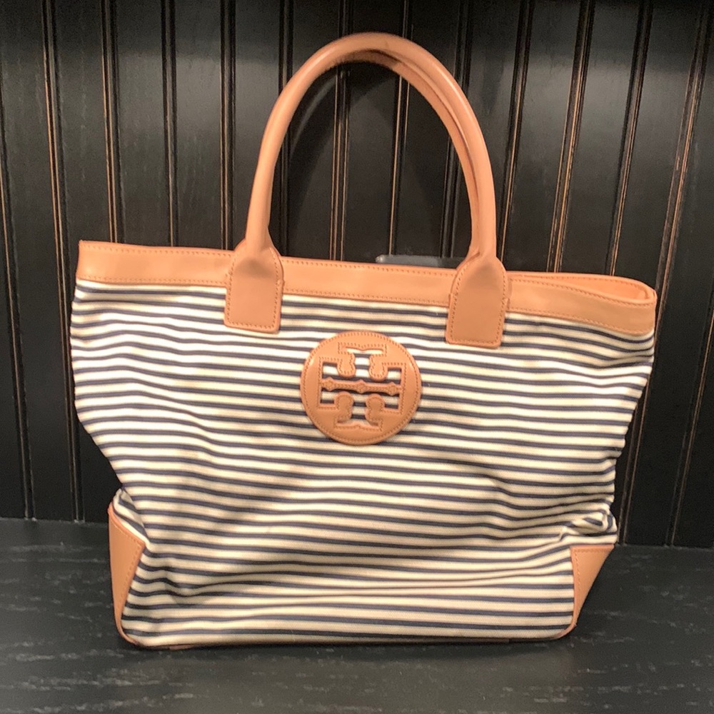Rarely used Tory Burch Tote Bag